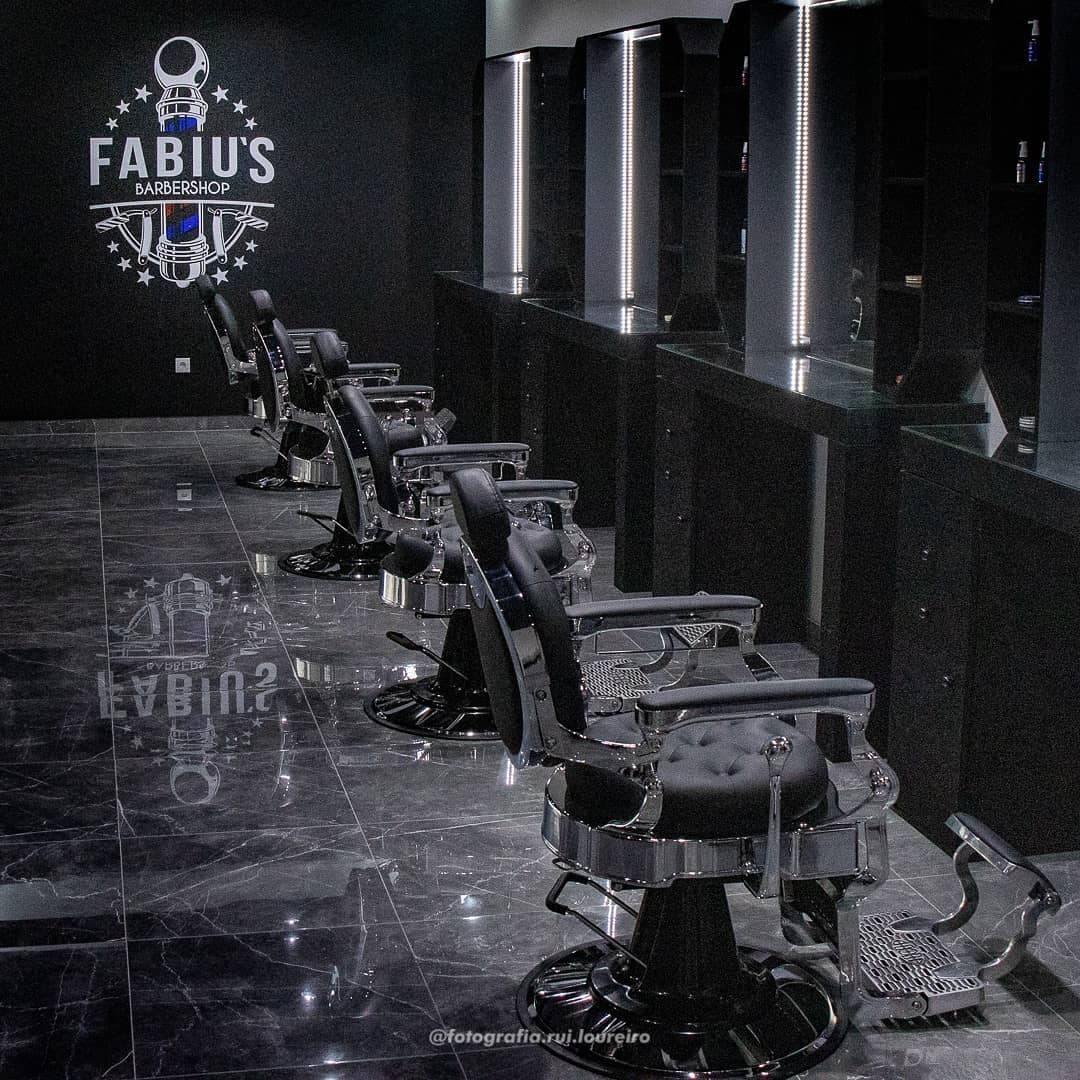 Visite a nossa barbearia em Paço de Arcos - Oeiras e experimente os serviços dos nossos barbeiros experientes